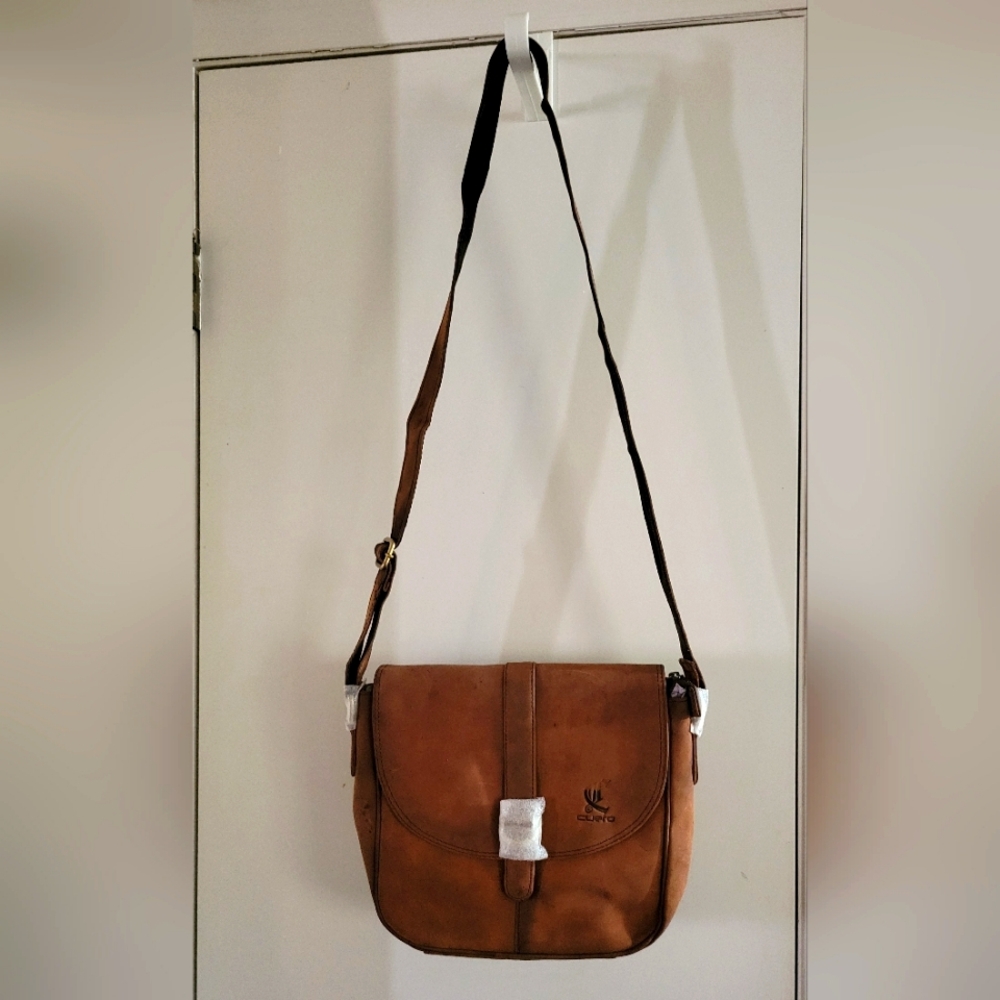 Cuero Crossbody Purse